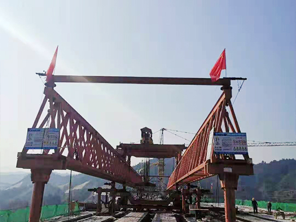 <b>湖南长沙架桥机租赁厂家普及架桥机知识</b>