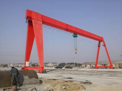 <b>化工车间搬原料 20 吨龙门吊适配吗？</b>